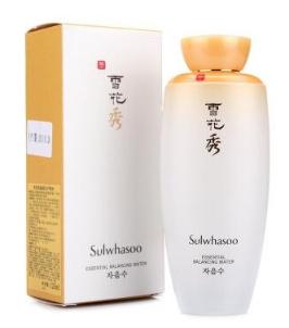 爽肤水@这几款爽肤水真的是实力护肤干将:可修复敏感肌让皮肤光感透亮