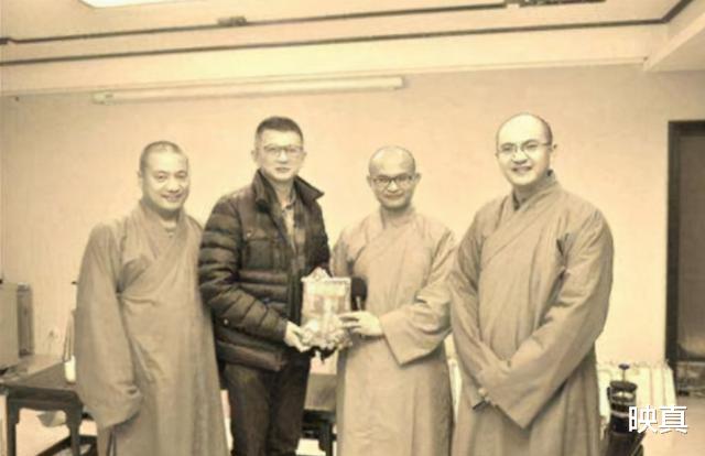 映真|清华博士无视父母下跪、执意当和尚，12年来家人最怕别人提起他