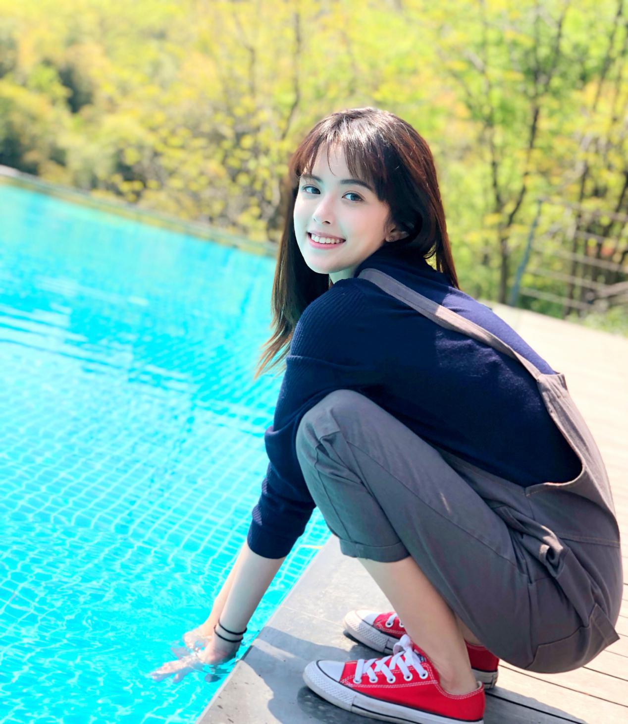 谭松韵|以家人之名：“哥控”小橙子长大颜值不输谭松韵，贺子秋都心动