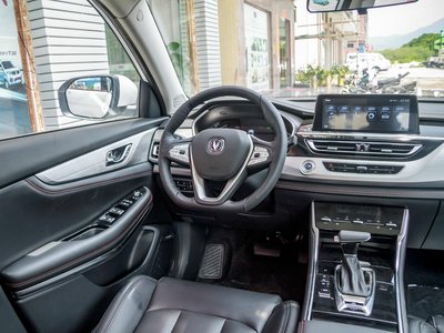 【长安CS75】长安Cs75 puls，中国唯一搭载：2.0T+爱信8AT的紧凑型SUV