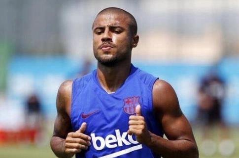 巴塞罗那|重磅!申花报价1.3亿购巴萨巨星,张康阳加入争夺:国米也要他