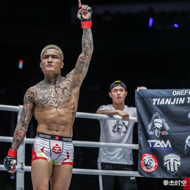 武僧一龙▲搏击专家爆料：中国嘴炮曾叫战武僧一龙，一龙没有吭声