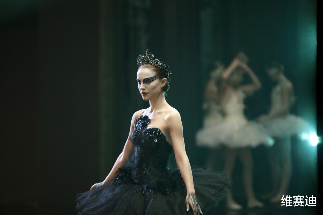 娜塔莉|13岁因《这个杀手不太冷》大火的娜塔莉，现在却成了众人的笑柄