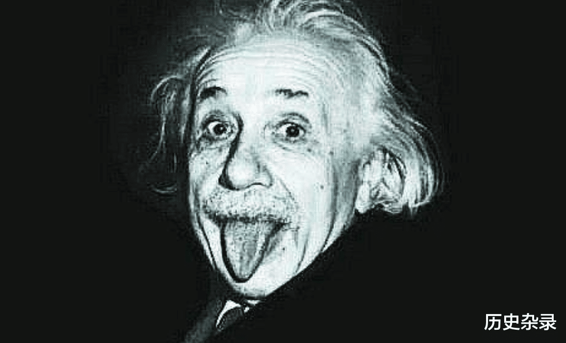 爱因斯坦|为何爱因斯坦只有上半身照片？看到他的全身照后，才明白原因