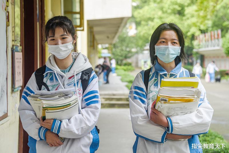 「」1071万！2020年高考报名人数再创新高，这届高三学生真难！