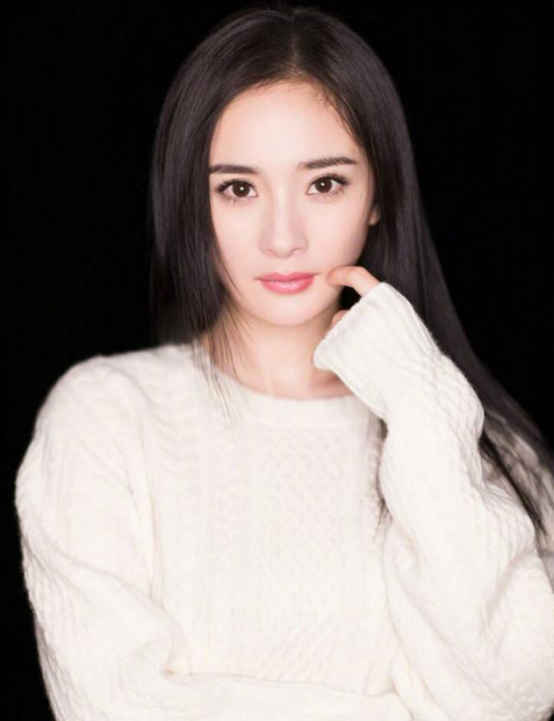 『刘亦菲』唐嫣大笑,杨幂大笑,刘亦菲大笑,是否“整容”一目了然