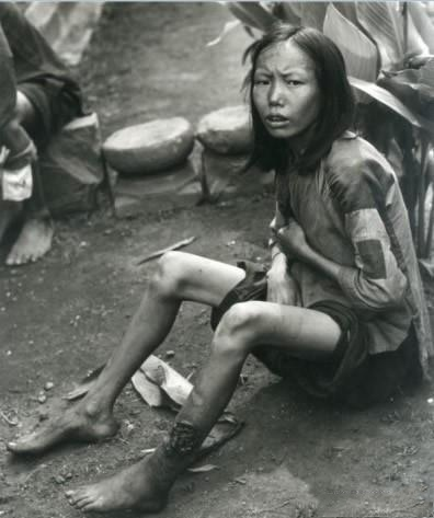 老照片|1936年大饥荒, 10张差点销毁的老照片, 百姓树皮为食, 触目惊心