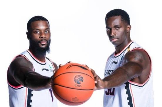 辽宁男篮：破釜沉舟！辽篮换帅+重磅签约，补强阵容最大短板剑指冠军