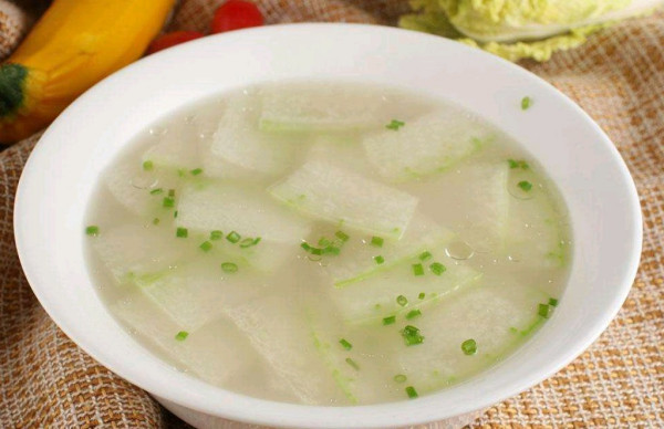 尿酸|高尿酸患者谨记：多吃4物，做好1事，平衡尿酸，痛风或不告而别