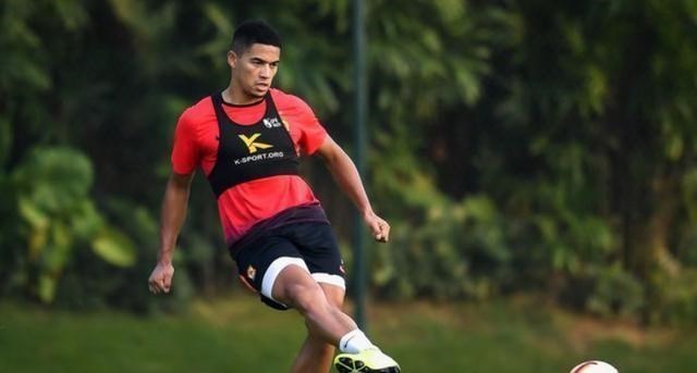 『欧冠』国足归化新突破,李铁为4号、8号球衣找到新主人,40强赛阵容无解