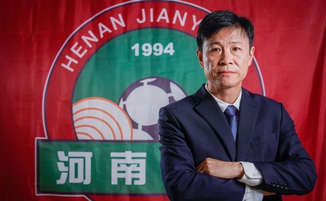 河南建业|王宝山辞职仅1周后,建业下放7大名将!30岁国脚级中卫疑被恩师牵连