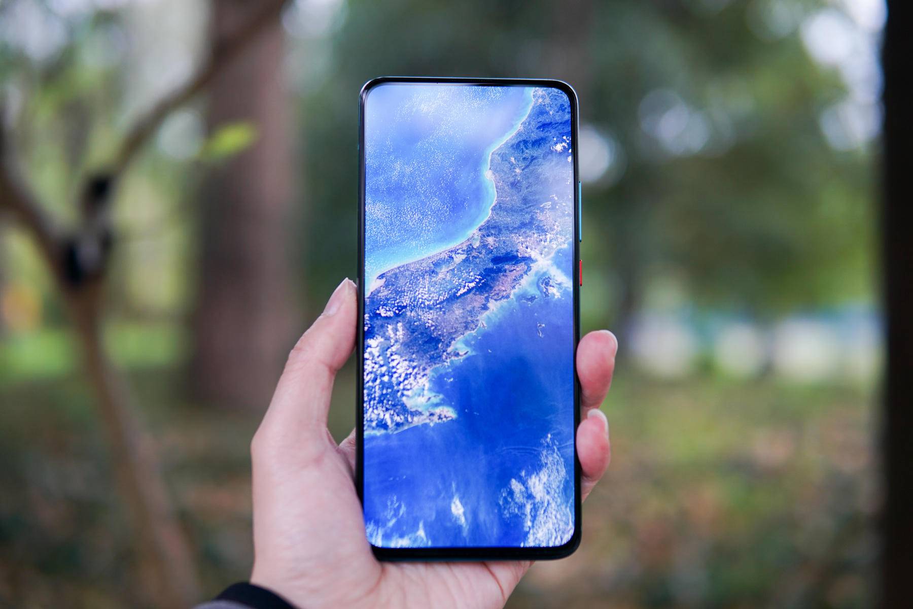 【红米手机】144Hz+天玑1000 Plus,千元机再添一名强将,KO友商