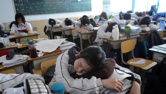 高校▲2020高考志愿哪些专业值得报考？老师：这四大专业值得报考