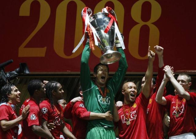 曼联▲曼联本世纪最佳11人出炉：92班4大金刚+C罗，鲁尼+范尼组锋线