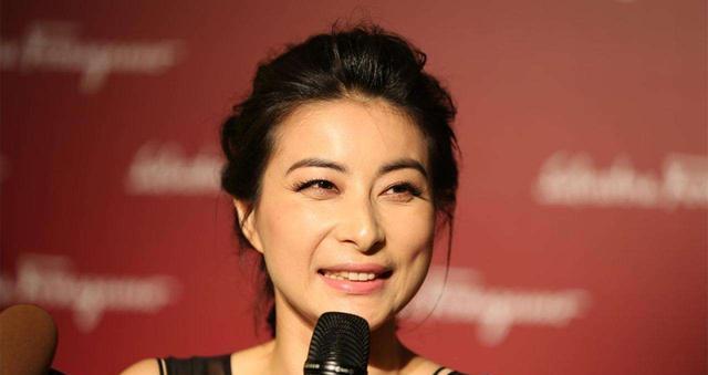『李湘』797亿的负债！“精致”生活下的水分，穷的“理直气壮”凭的是什么？