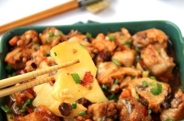 「土豆」土豆和它是绝配，蒸一蒸，鲜美又下饭，连汤汁都不浪费