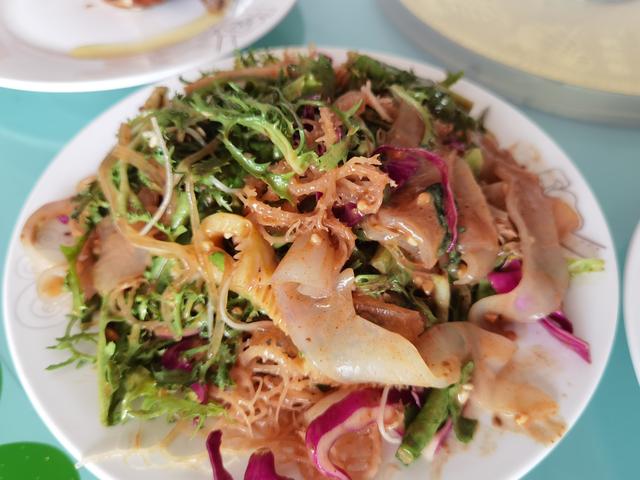 泥鳅|亲娘舅来做客，花130元准备10个好菜来招待，饭后妈妈说我心眼多