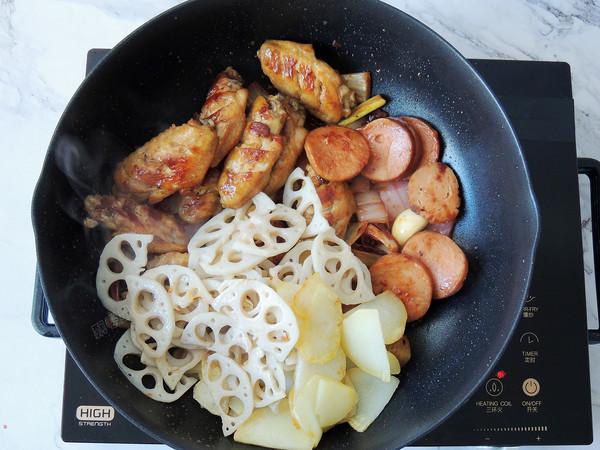 [鸡翅]鸡身上最脏的部位，里面含大量重金属，白送都不要，很多人不知道