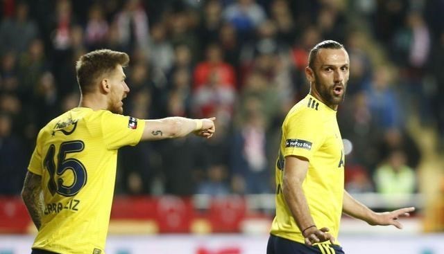 『热刺』热刺向身价2200万的中锋开价450万,球员曾表态愿为穆里尼奥效力