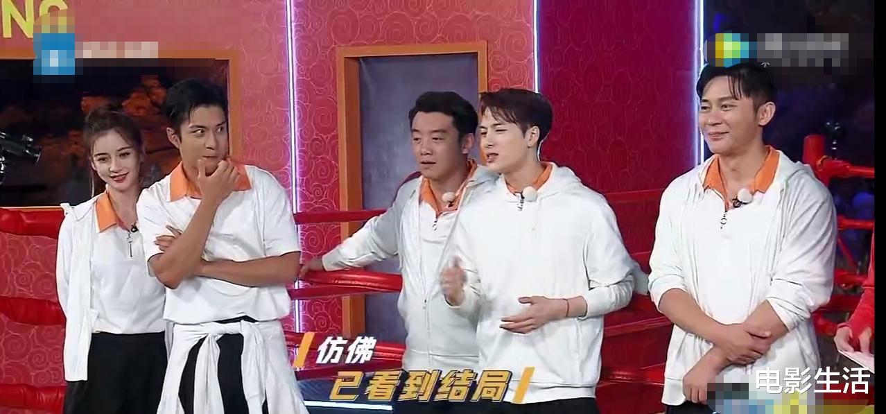 「王嘉尔」《奔跑吧》史上最高能撕名牌!王嘉尔被赞绅士,郭麒麟令人爆笑