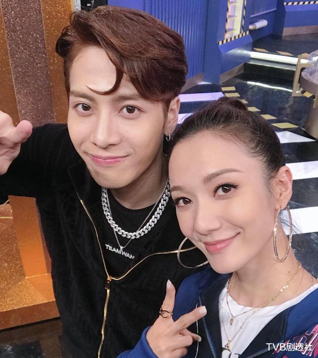 王君馨|恭喜!TVB高颜值花旦结婚三年宣布开始备孕,计划生一儿一女