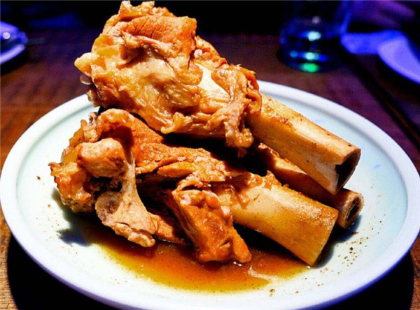 「自助餐」为啥自己买的大骨头20元一斤，自助餐的酱大骨29元一位随便吃？