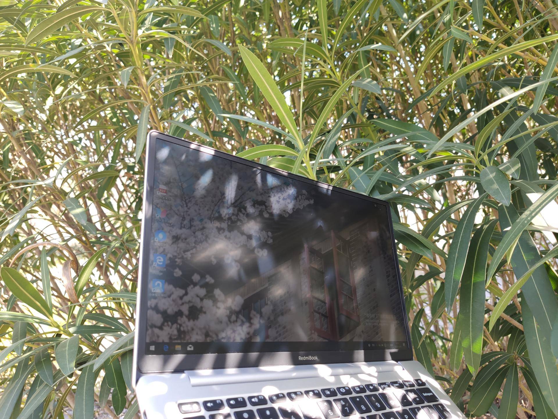 『笔记本』一款敢于较真的Redmi首款全面屏笔记本