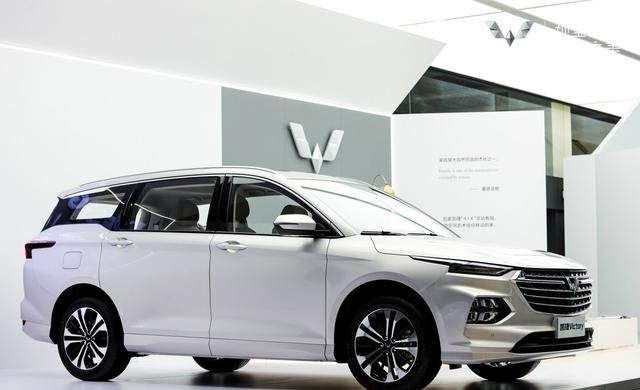 动力|五菱宏光又发飙！堪称性价比最高的MPV车型，GL8难卖了