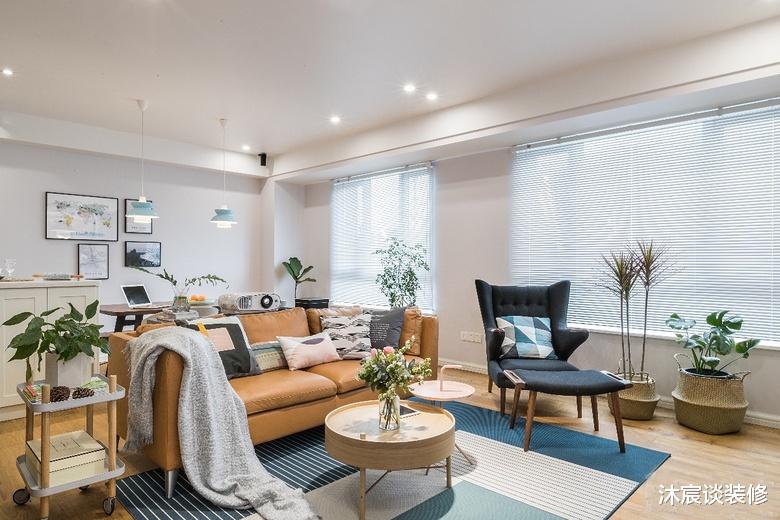 []看了她的新居，才知家简单温馨就好，即便大白墙，同样能令人心动