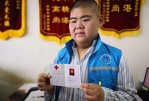 眼线|中国“第一胖”王浩楠，为爱一年减掉363斤，再见时老同学认不出