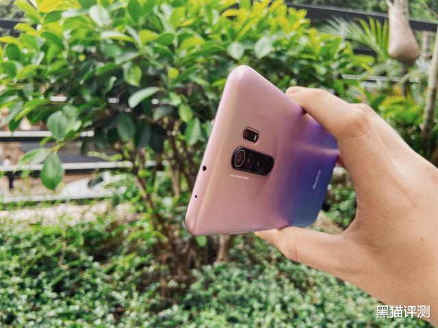 红米手机|低端手机要变天？Redmi9上手：根本不是老人机，这是小米6 Max