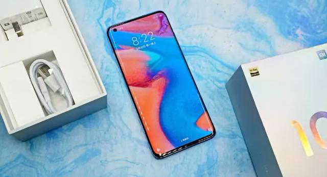 荣耀|2020年8月份值得入手的两部手机,性能与颜值并存,你会购买吗?