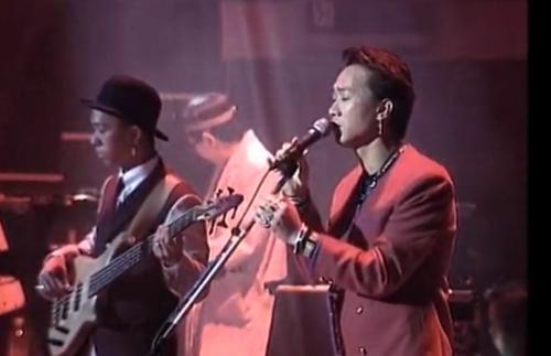 黄家驹|一首歌养了他15年还有钱，劳斯莱斯当座驾，冒犯黄家驹被封杀