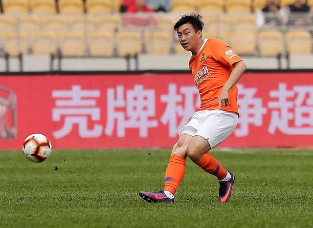 中超|中超联赛报销第一人！武汉卓尔头号射手训练致伤，保级遭重创