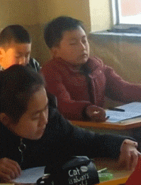 @“从水里捞起来的,请问一下这是什么啊?”哈哈哈...