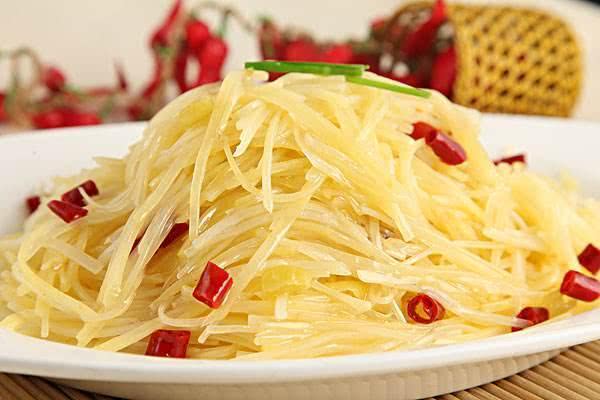 西兰花：吃腻了大鱼大肉怎么办？教你20道素菜，比肉好吃，而且还解腻