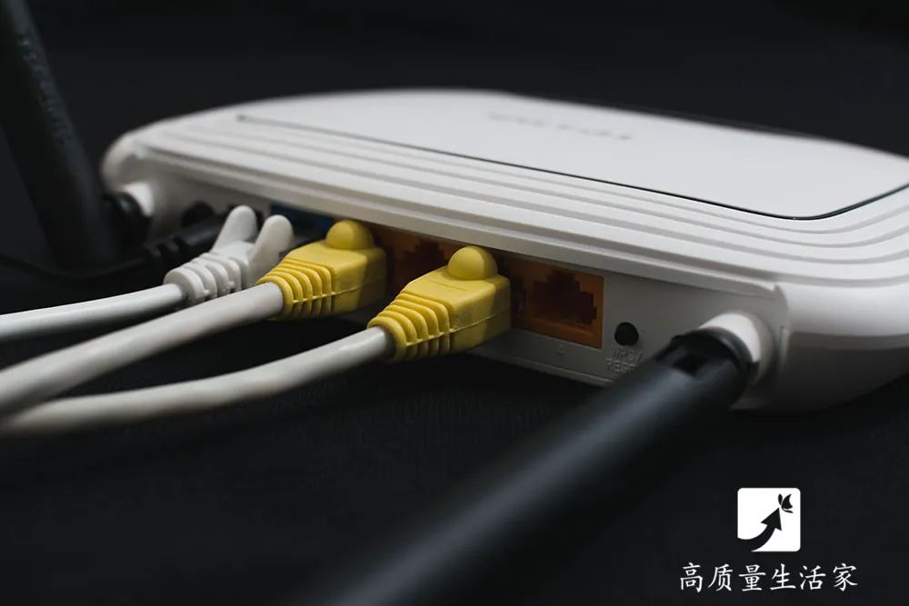 lifi|路由器上贴一个创口贴，网速提升好几倍！