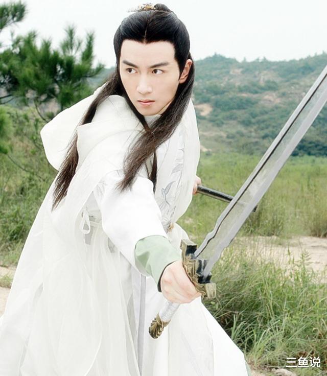 「展昭」展昭在文武双全的他面前为何束手就擒？浅谈巨阙剑对南侠的影响