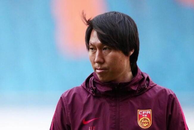 [包商银行]李铁终于做了两件正确的事：归化球员洛国富入选，卓尔4人只剩2个