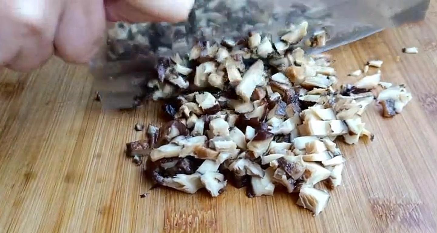 「洋葱」软软糯糯的糯米肠，开锅那一刻馋了，吃了一口就忘不了