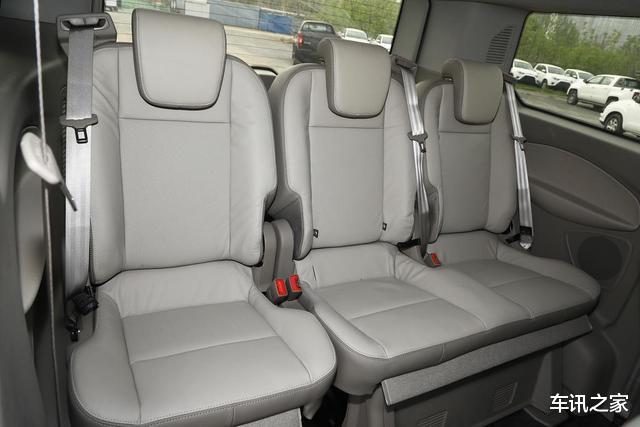 合资车▲价格比别克GL8便宜5.6万，空间大、高速稳，丐版就有2.0T＋双侧滑门