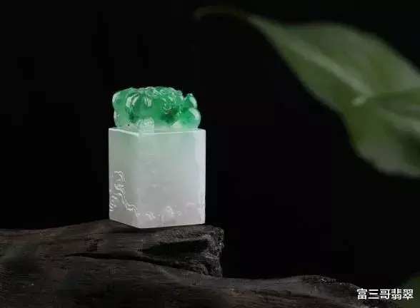 翡翠|什么样的翡翠才算雕工好？知道这些玉雕技巧才能选好翡翠！