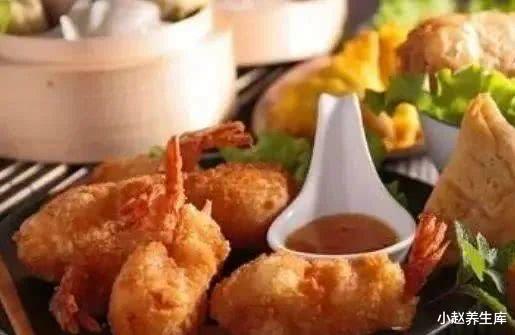 『长寿』血管不好，多吃二黄，戒掉三习，记住三个动作，血管通，人长寿！