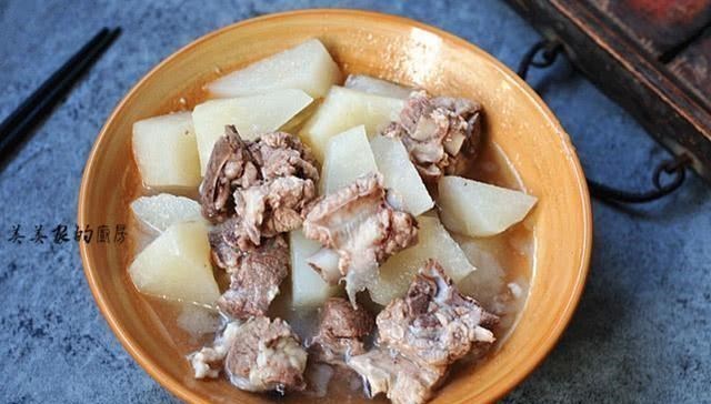 水果▲南方人将它当水果，北方人用它炖汤喝，清脆爽口汁水多，真解渴！