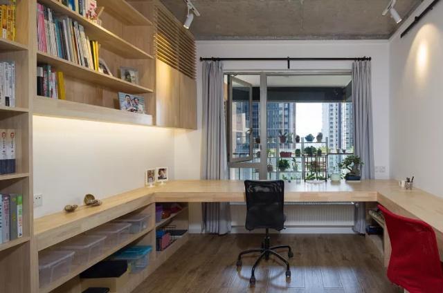 |老公硬把客餐厅屋顶“留空”不粉刷，打通沙发墙！完工后我懵了