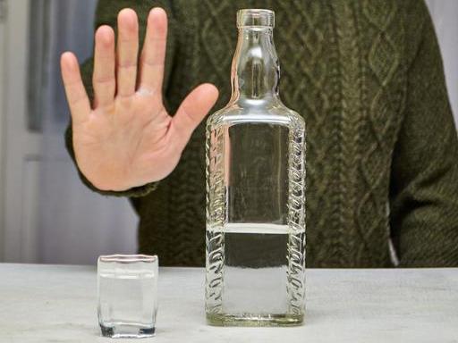 高血压：血压一高，4个症状频发，不注意，继续恶化，会走上3条“不归路”