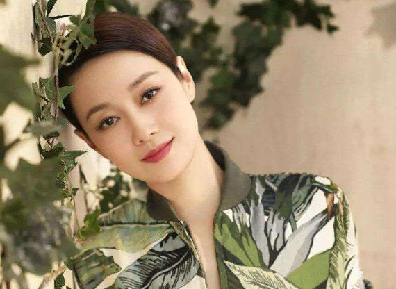 马伊琍|44岁马伊琍与文章离婚后“陷入低谷”,女儿直言:妈妈你别装了