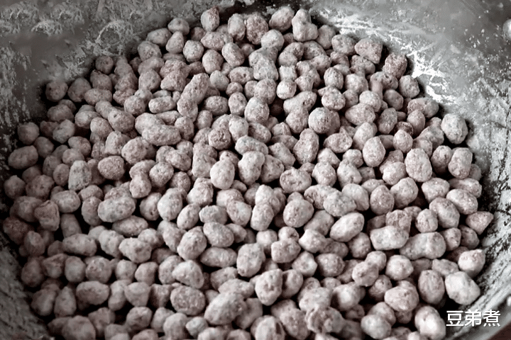 00后|一碗花生，一把芝麻，简单搅一搅，香甜酥脆零添加，秋冬吃特美味