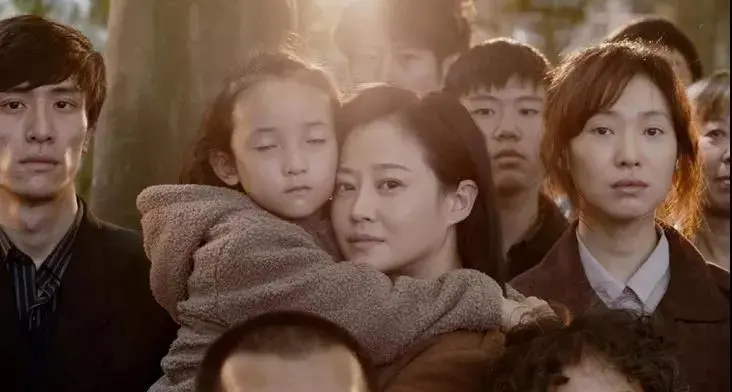 谭卓|败给周冬雨，她仍是我眼里的年度最佳