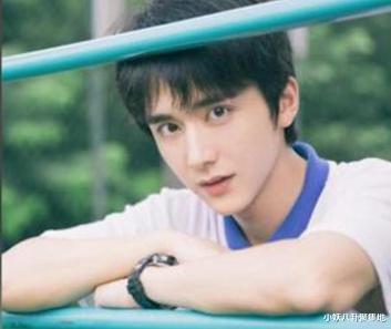 张新成|《以家人之名》演员小时候照片曝光，唐灿天生丽质，张新成笑死人